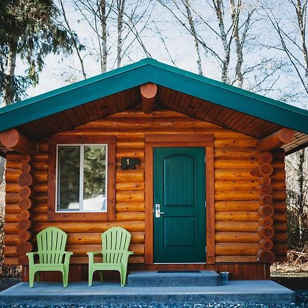 Port Hardy Cabins Екстериор снимка