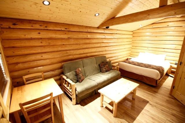 Port Hardy Cabins Екстериор снимка