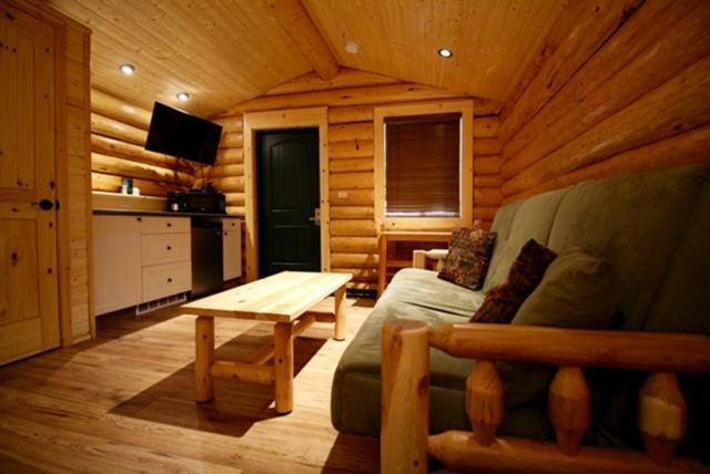 Port Hardy Cabins Екстериор снимка